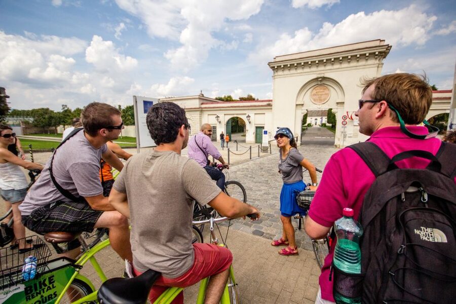 Vienna by Bike 3-Hour All-In-One City Bike Tour in English - Bikes, safety, and the physical side