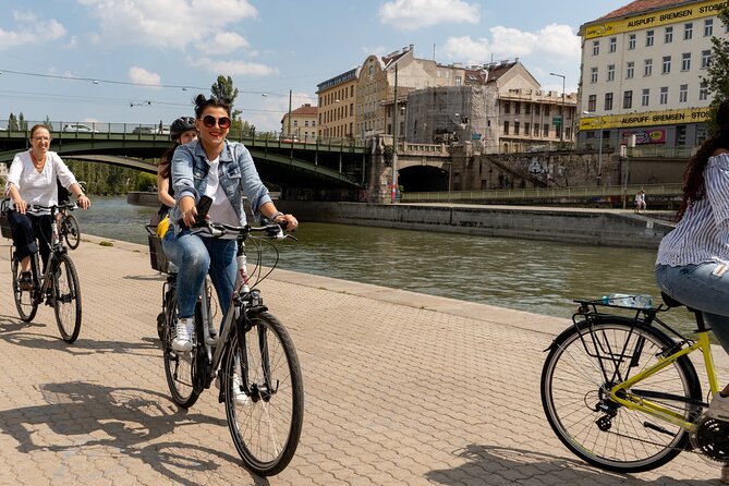 Vienna by bike in small groups max 12pax - Why a bike is a smart way to meet Vienna