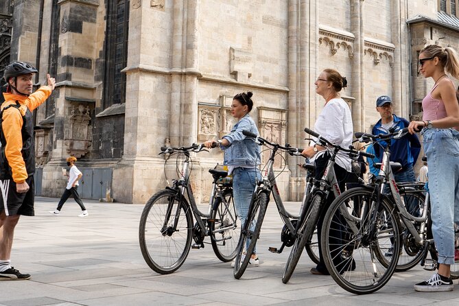 Vienna by bike in small groups max 12pax - The State Opera and Vienna’s musical identity