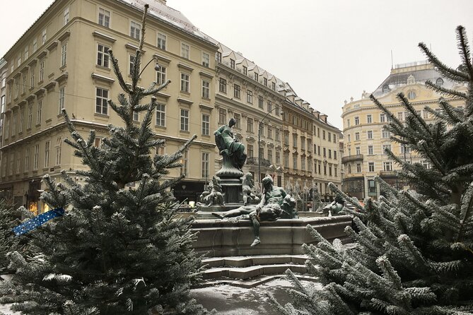 Vienna Christmas Tour - The final stretch to Karlsplatz and Karlskirche