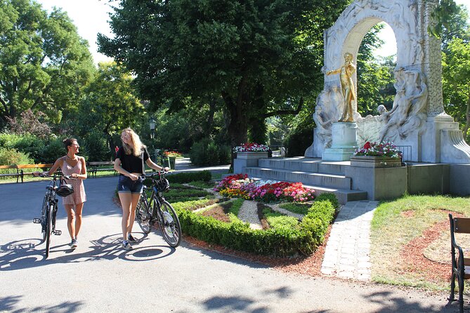 Vienna City Bike Tour - Parks, green spaces, and the city beyond monuments