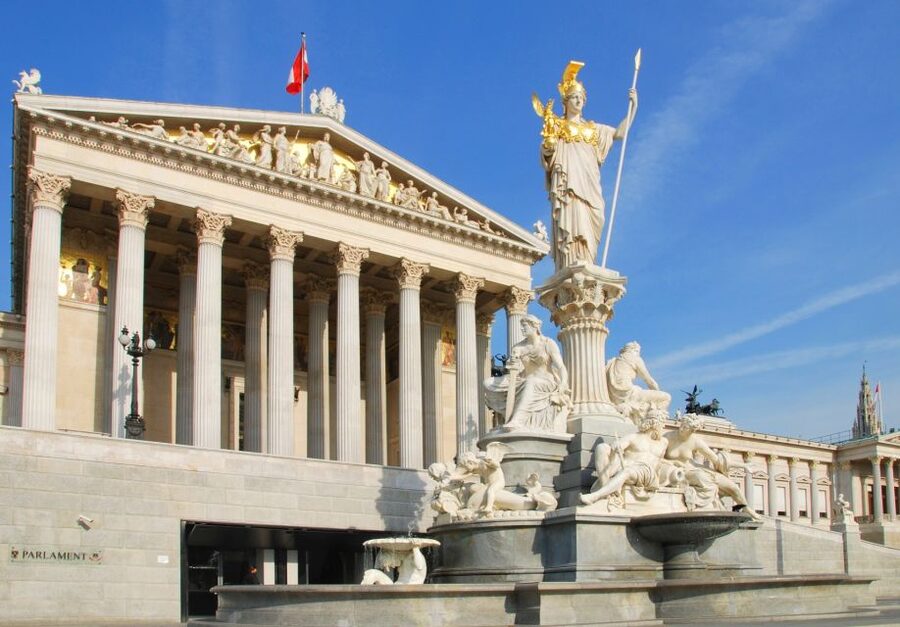 Vienna: City Center Guided Walking Tour - Heroes Square and the Habsburg Seat at Hofburg
