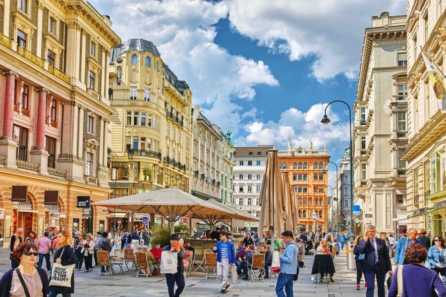 Vienna: City Highlights Guided Bike Tour - Starting near Piaristengasse