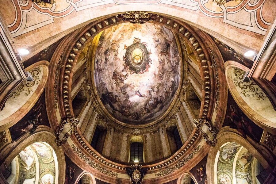 Vienna: Classic Ensemble Vienna in St. Peter's Church Ticket - Why the acoustics matter in the vaults