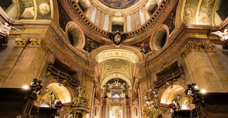 Vienna: Classic Ensemble Vienna in St. Peter's Church Ticket - What the one-hour concert feels like