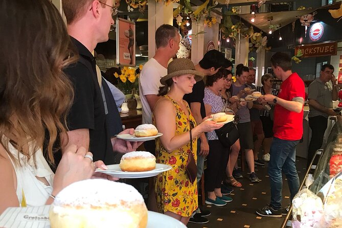Vienna Coffee, Cake & Pastries Tour with Local Stories - Why this Vienna pastry tour feels different