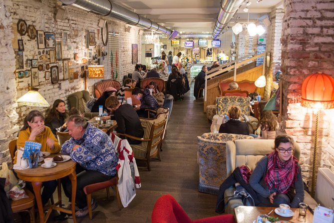 Vienna for Food Lovers: Cafés, Markets & Austrian Cuisine - Café Korb: Vienna’s coffeehouse culture in a real setting