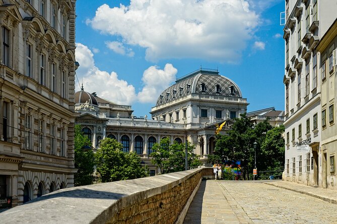 Vienna: Freud, Mozart & Beethoven Exploration Game - From Mozart and Beethoven to Freud