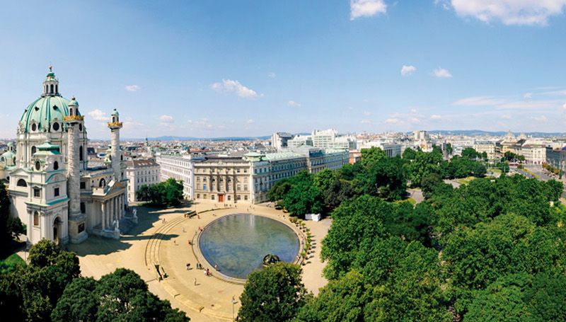 Vienna: Full-Day Private Tour including Schönbrunn Palace - Schönbrunn Palace and the Imperial Apartments