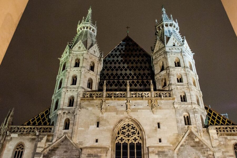 Vienna: Ghosts and Legends Guided Nighttime Walking Tour - What this Vienna night walk is really like
