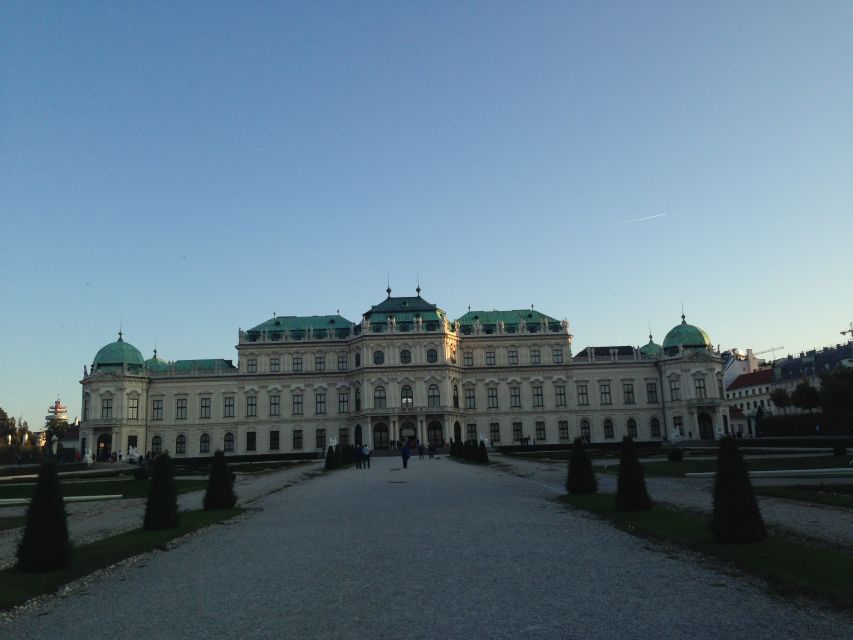 Vienna: Guided E-Bike Tour - Keeping the e-bike for more Vienna exploring