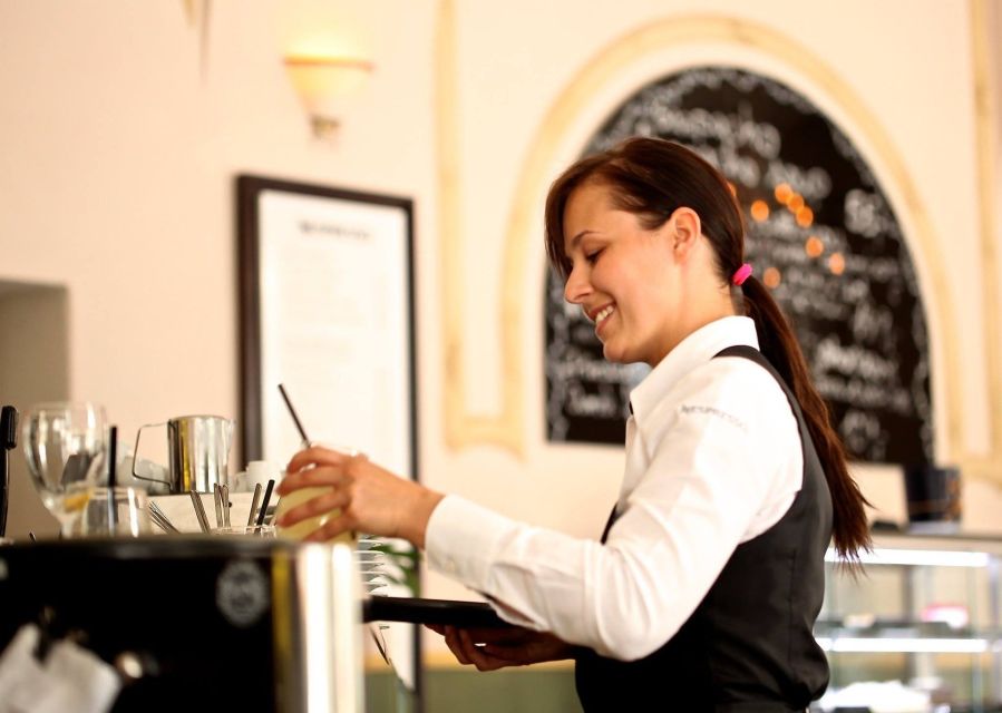 Vienna: Guided Viennese Coffee-House Tour - Prückel and the grand café tradition