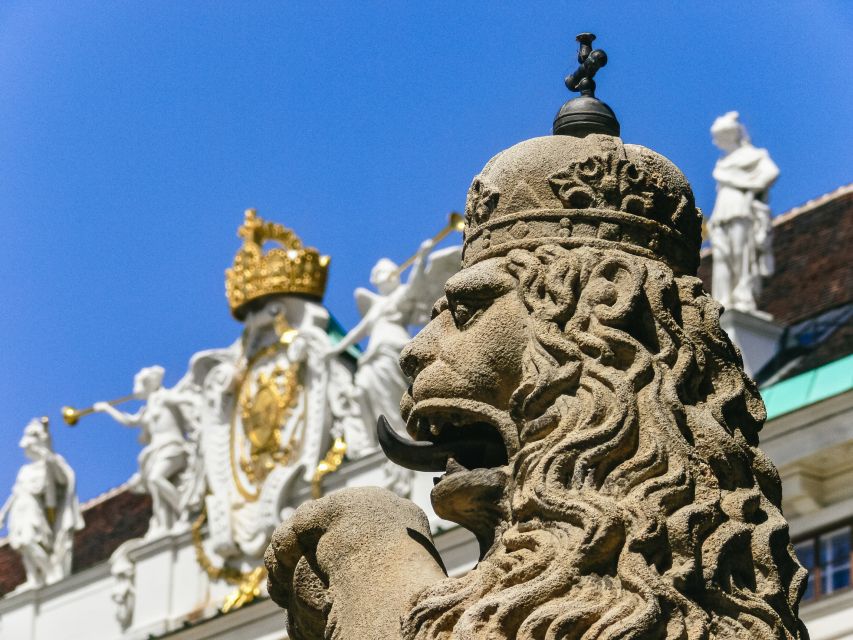 Vienna: Guided Walking Tour of City Center Highlights - Group size, hearing, and the private option