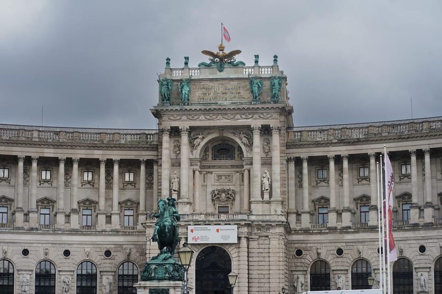 Vienna: Guided Walking Tour of City Highlights & Hidden Gems - Is two hours enough for Vienna’s center?