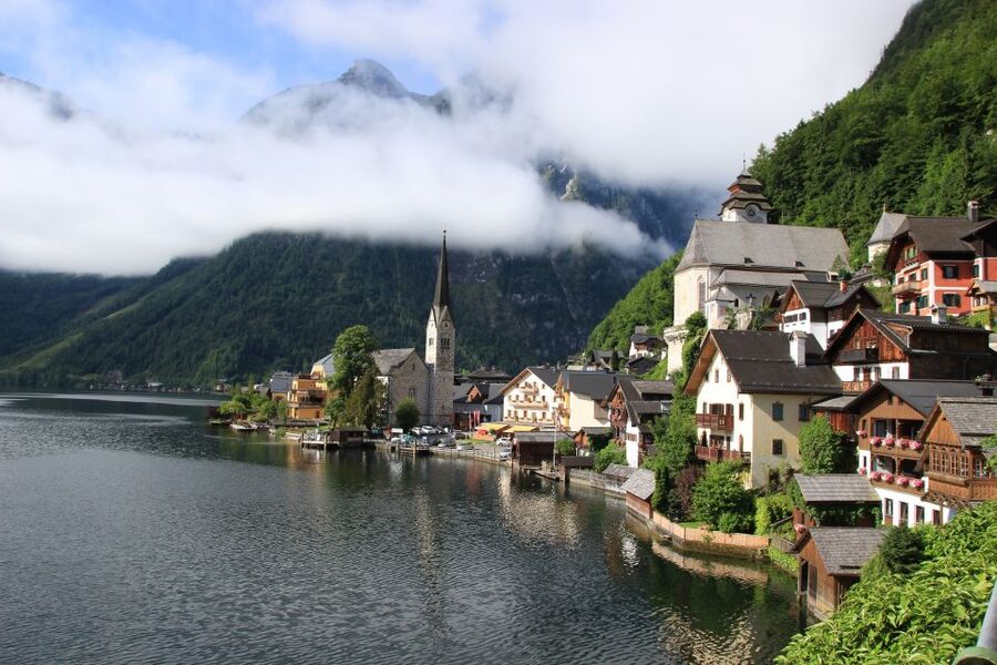 Vienna: Hallstatt & Alpine Peaks Day Trip with Admont Abbey - Why the long road from Vienna can be worth it