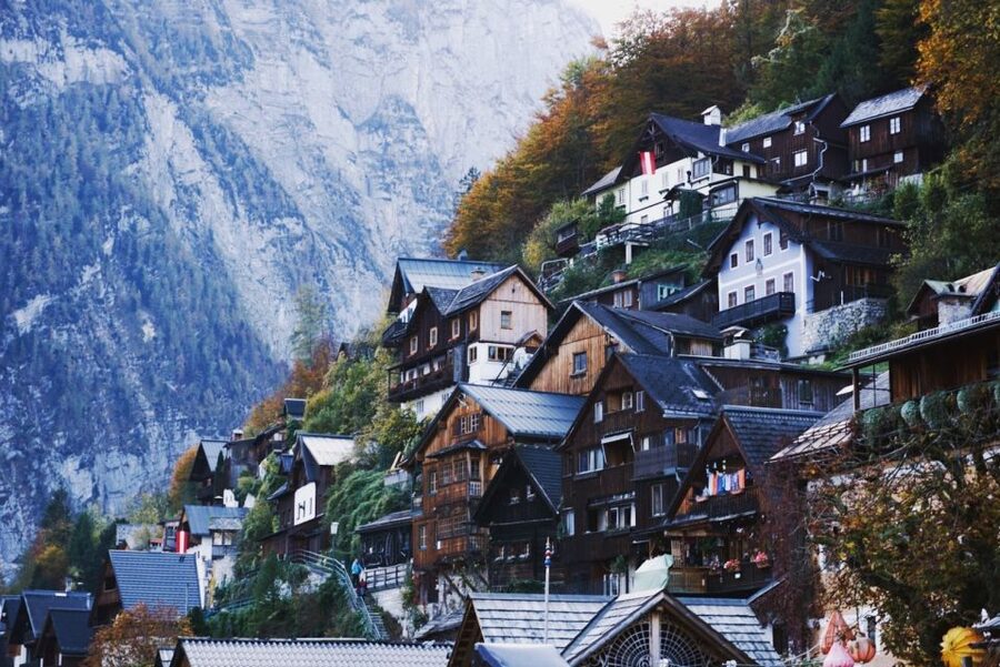 Vienna: Hallstatt & Alpine Peaks Day Trip with Admont Abbey - Hallstatt in two and a half hours