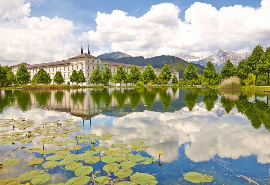 Vienna: Hallstatt & Alpine Peaks Day Trip with Admont Abbey - Should you book the Vienna to Hallstatt day trip?