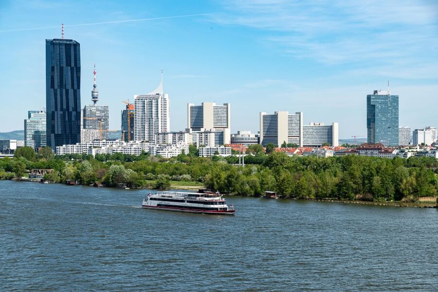 Vienna: Heurigen Cruise with Viennese Songs and Buffet - Boarding at DDSG Blue Danube Pier 7