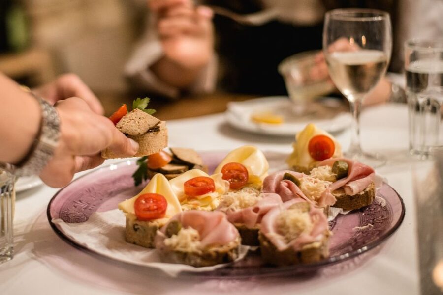 Vienna: Hidden Wine Cellars Tasting Experience - How Much Is $116 Worth?