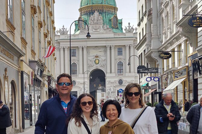 Vienna Highlight Tour - yue walk - Memorials that add weight to the grand boulevards