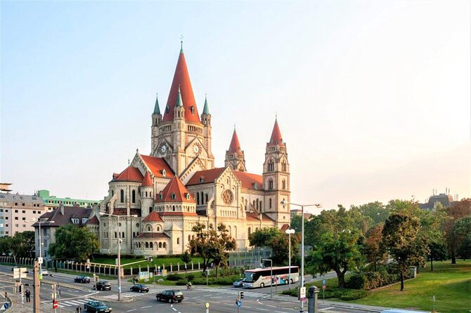 Vienna Highlights: Private Guided Walking Tour - Key points about this Vienna walking tour
