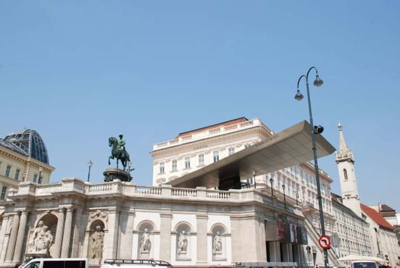 Vienna: History Highlight Walking Tour - Michaelerplatz: Vienna before the Habsburgs