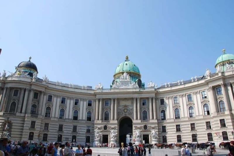 Vienna: History Highlight Walking Tour - St. Michael’s Church and the road to the Hofburg