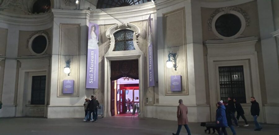 Vienna: Hofburg Palace and Principessa Sissi Tour - Why The Hofburg Matters In Vienna