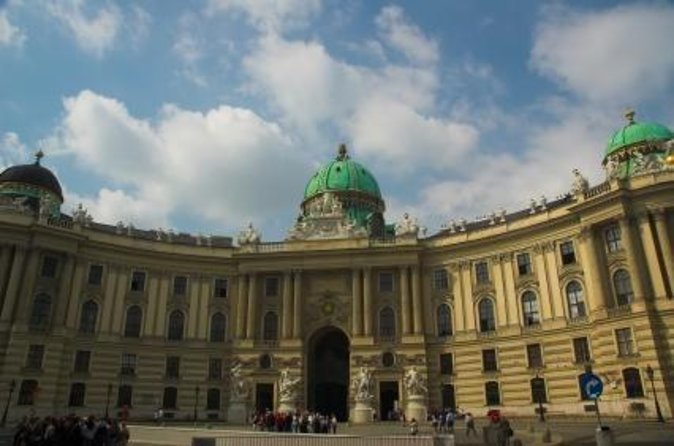 Vienna Horse-drawn Carriage Guided Tour - Key points before you book