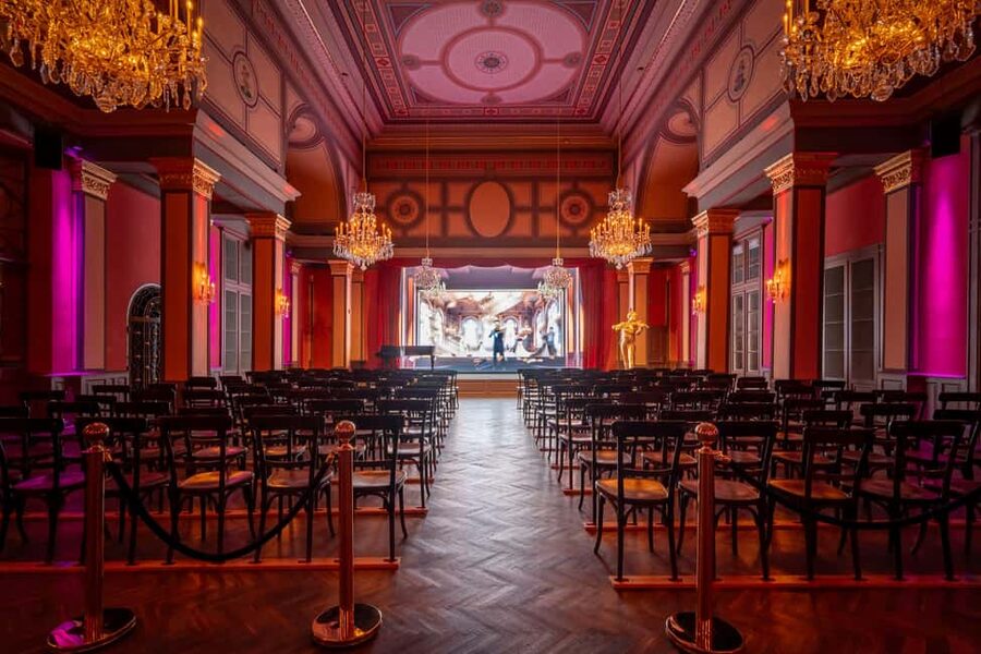 Vienna: House of Strauss Museum Ticket & Experience - Four Strauss family members once played here