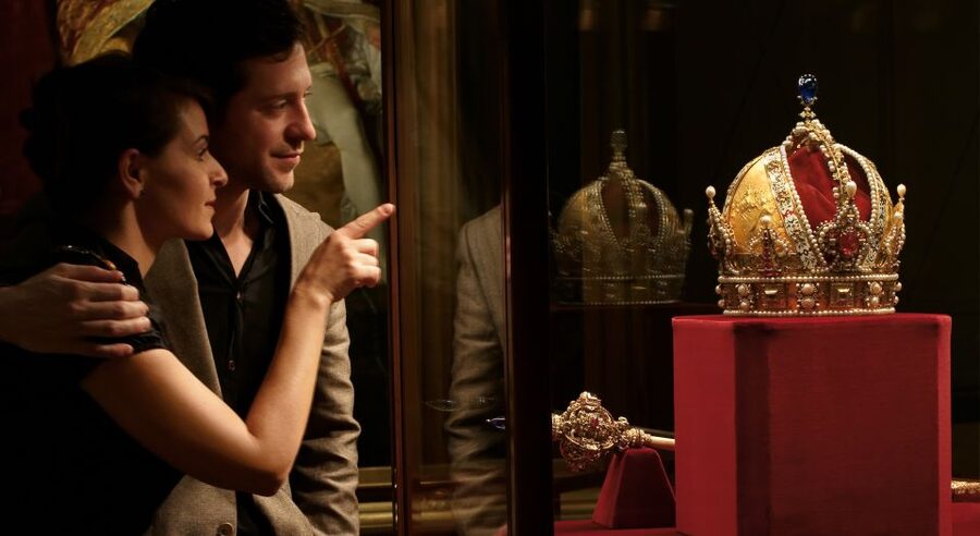 Vienna: Imperial Treasury in the Hofburg Palace - Is the audio guide worth it?
