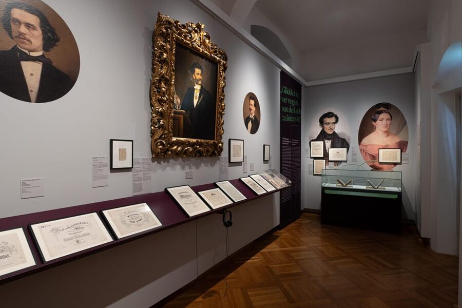 Vienna: Johann Strauss 200th birthday anniversary exhibition - From waltz halls to the stage