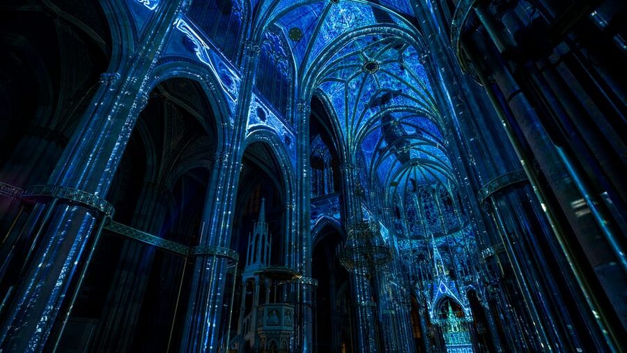 Vienna: Light of Creation Votive Church Immersive Light Show - Choosing a seat for the widest view
