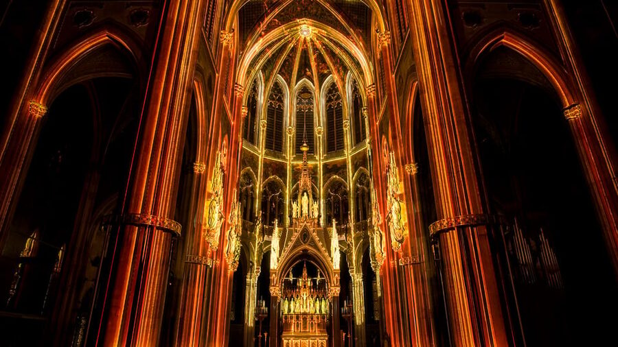 Vienna: Light of Creation Votive Church Immersive Light Show - The six acts, from first light to living world