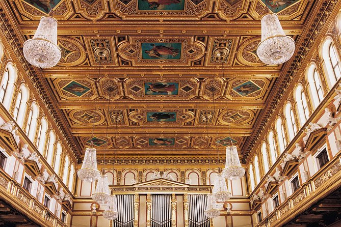 Vienna Mozart Concert in Historical Costumes at the Musikverein - Music, Opera, Costumes, and Audience Energy