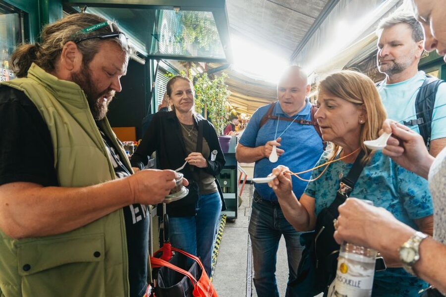 Vienna: Naschmarkt Food Tasting Tour - The guides make the difference