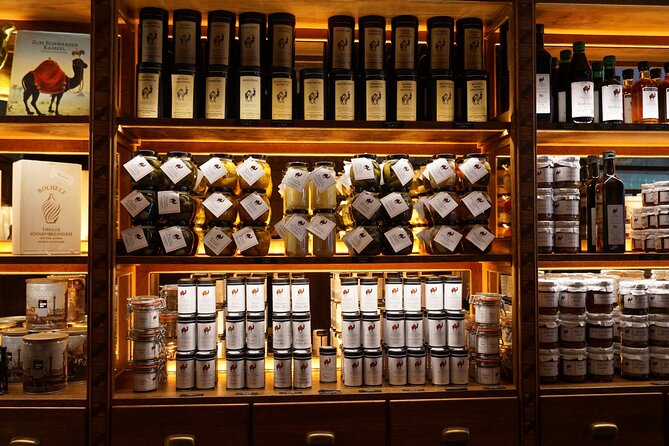Vienna Nightlife Experience: Food, Wine, Cocktails & Vibes - The food and drink package