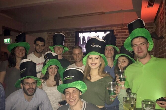 Vienna Nights Pub Crawl - Pickwicks brings karaoke and beer pong