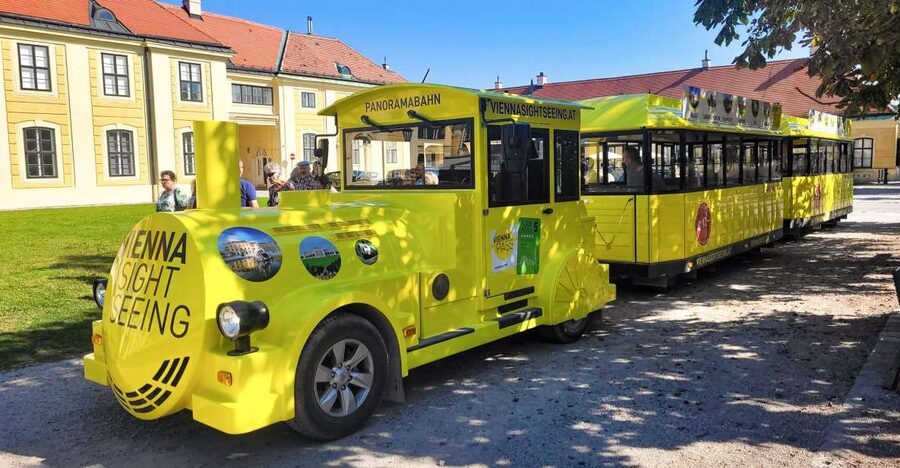 Vienna: Panorama Train Tickets to explore Schönbrunn Palace - The nine-stop route through the park