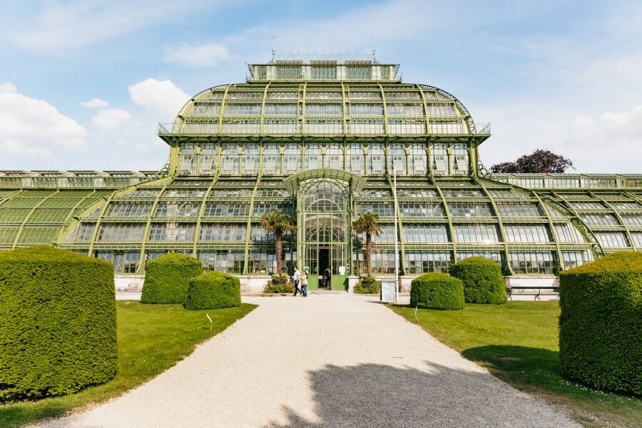 Vienna: Panorama Train Tickets to explore Schönbrunn Palace - Who will appreciate the Panoramabahn most?
