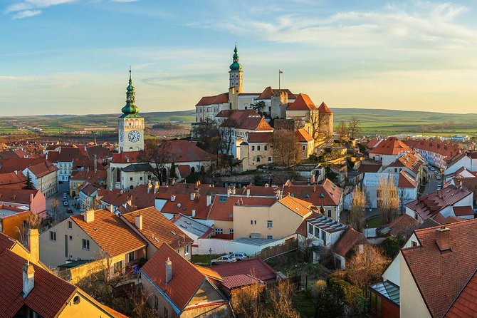 Vienna-Prague One-Way Sightseeing Tour Bus - Why this Vienna to Prague route is different