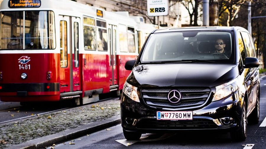 Vienna: Private 3-Hour City Highlights Van Tour - Why three hours works for a first look at Vienna