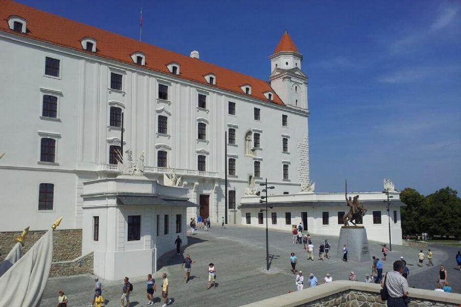 Vienna: Private Day Trip to Bratislava with Hotel Transfers - Why Bratislava makes a good day from Vienna