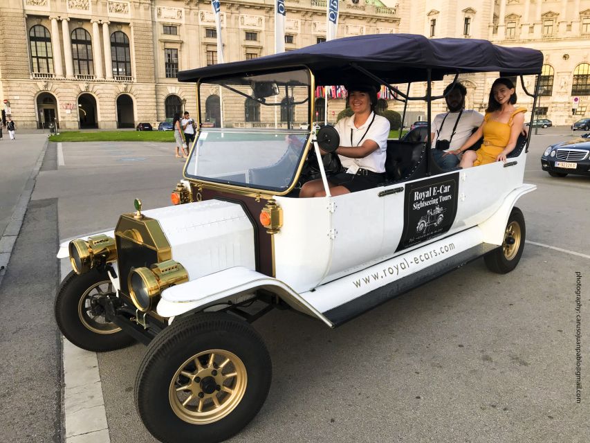 Vienna: Private Electric Car Sightseeing Tour - Why an electric old-timer works well in Vienna