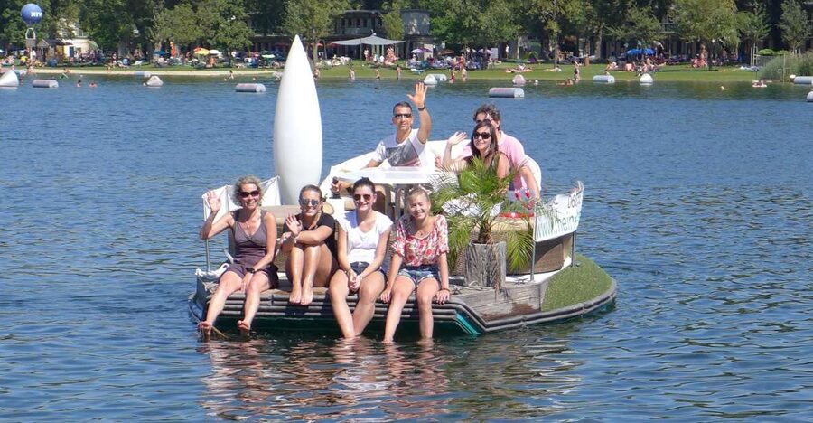 Vienna: Private Floating Island E-Boat Rental on Danube - Meeting at the office and getting ready