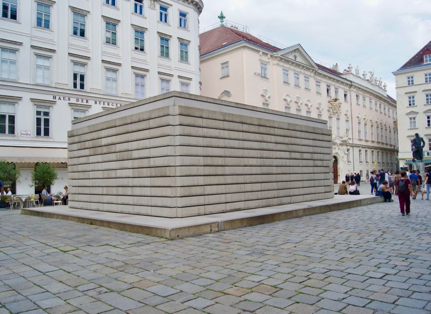 Vienna: Private Jewish Walking Tour - Salomon and the earliest chapter