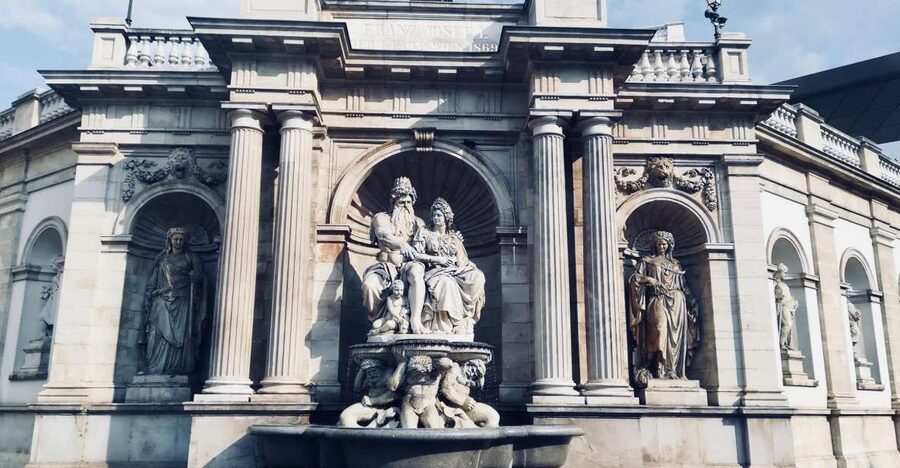 Vienna: Private Walking Tour - St. Stephen’s Cathedral and Vienna’s oldest center