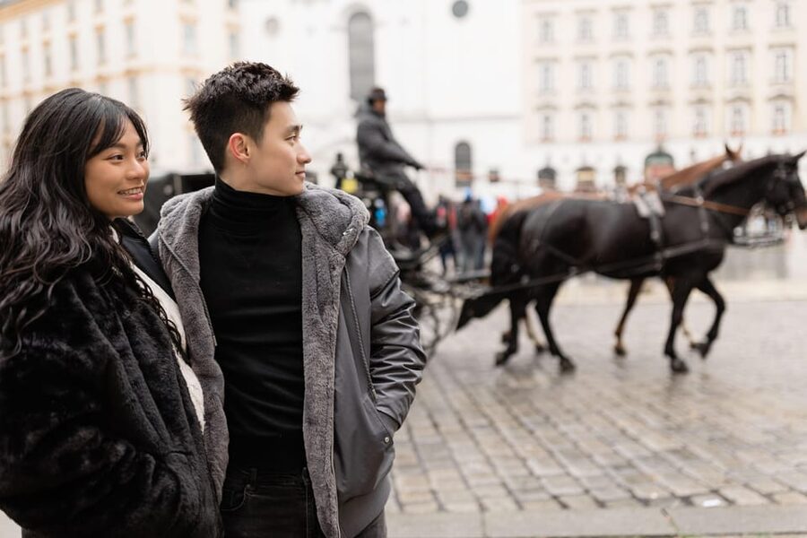 Vienna: Professional Photoshooting - Burggarten and the change of pace