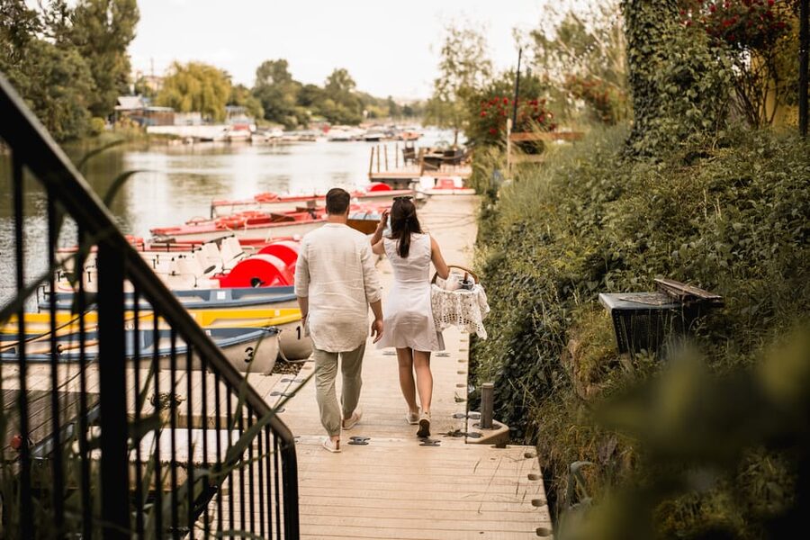 Vienna: Retro Boat Tour on the Danube River with Picnic - Should you book the Vienna retro boat tour?