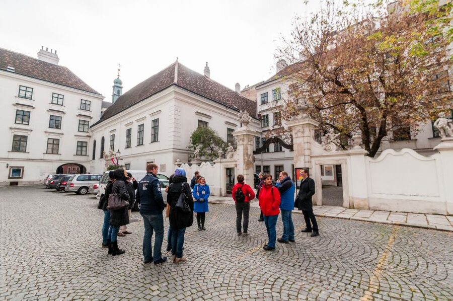 Vienna: Romantic Old Town 2-Hour Discovery Tour - Finding Vienna’s Greek Quarter